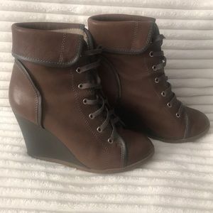 BCBGeneration Wedge Boot